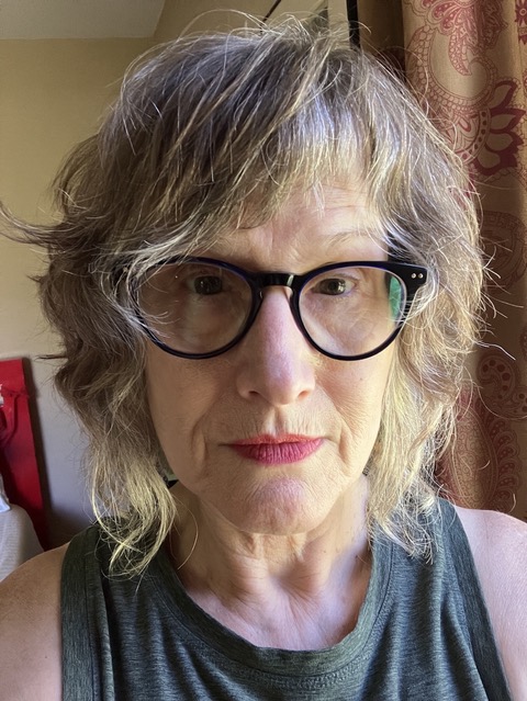 Author photo of Lynne Lampe